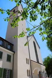 Vue de l'église. Cliché personnel, juillet 2010