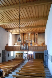 Vue de la nef en direction de l'orgue depuis le choeur. Cliché personnel