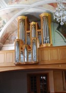 Vue de l'orgue Späth (1986) de l'église paroissiale N.-Dame à Savognin. Cliché personnel (juillet 2010)