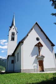 Vue de l'église paroissiale N.-Dame (Nossadonna) de Savognin. Cliché personnel (juillet 2010)