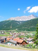 Vue du village de Savognin depuis l'église St-Martin (Son Martegn). Cliché personnel