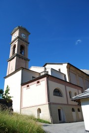 Vue de l'église St-Antoine de Lantsch-Lenz aux Grisons. Cliché personnel (juill. 2010)