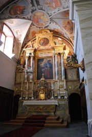 Le choeur et son maître-autel (avec peinture de St-Antoine). Cliché personnel