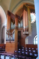 Vue du grand orgue Mathis de l'église St-Laurent de Schaan. Cliché personnel (juill. 2010)