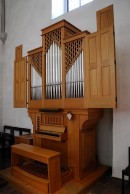 Vue de l'orgue Mathis (1977) de St-Pierre à Schaan. Cliché personnel (juill. 2010)