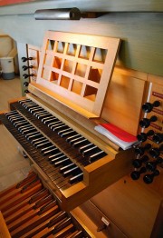 Vue de la console de l'orgue. Cliché personnel