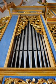 Vue de tuyaux de l'orgue (à gauche du buffet). Cliché personnel