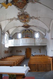 Vue intérieure depuis le choeur en direction de l'orgue. Cliché personnel