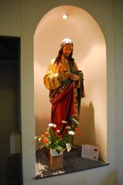 Une statue dans l'église. Cliché personnel