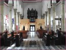 Intérieur de la cathédrale de Gibraltar en direction de l'orgue. Crédit: www.gibconnect.com/