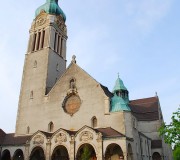 Vue extérieure de l'église St. Maria à St-Gall/Neudorf. Cliché personnel (mai 2011)