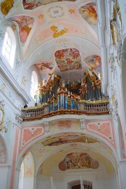 Vue du grand orgue en contre-plongée. Cliché personnel