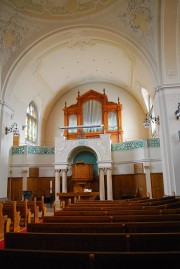 Vue de la nef avec l'orgue. Cliché personnel