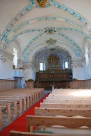 Vue de la nef baroque de l'église principale, avec l'orgue. Cliché personnel