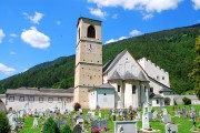 Vue de l'abbaye de Müstair. Cliché personnel (juillet 2011)