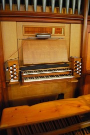 Vue de la console de l'orgue. Cliché personnel