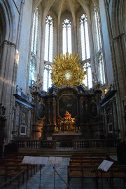 Vue du maître-autel dans le choeur. Cliché personnel