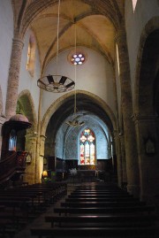 Vue intérieure de la nef en direction du choeur. Cliché personnel