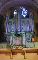 Vue rapprochée de l'orgue Y. Cabourdin de N.-Dame-de-la-Victoire, St-Raphaël. Cliché personnel (sept. 2011)