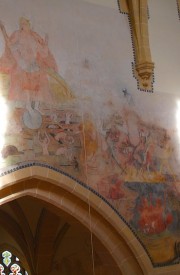 Peintures murales dans la nef. Cliché personnel