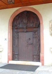 La porte d'entrée datant de 1648. Cliché personnel