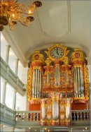 L'orgue en question ici. Crédit: http://orgues.ublog.com/lorgue_et_ses_buffets/page/3/