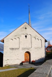 Façade de l'église romane. Cliché personnel