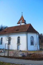 Vue de l'église réformée de Thierachern. Cliché personnel (mars 2012)