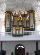 Vue de l'orgue de tribune Armin Hauser (1985), église paroissiale de Hitzkirch. Cliché personnel (juin 2012)