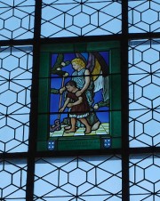 Un vitrail parmi d'autres dans cette église. Cliché personnel