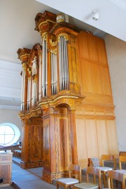 Le buffet de l'orgue en tribune. Cliché personnel