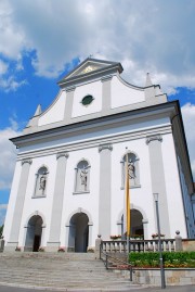 Vue de la façade de l'église paroissiale de Sempach. Cliché personnel (juin 2012)