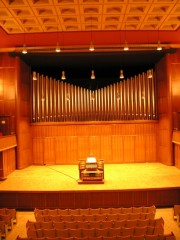 Salle de Musique, perspective et Grand Orgue. Cliché personnel