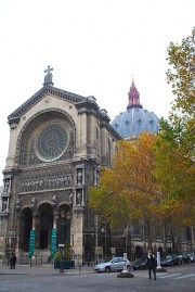 Vue de l'église (ciel couvert de novembre). Cliché personnel (nov. 2012)