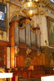 Orgue de choeur Gonzalez (1937): partie parlante, à gauche du choeur. Cliché personnel