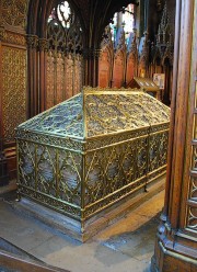 Chapelle de Ste-Geneviève: la Châsse de sa tombe. Cliché personnel