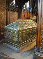 Chapelle de Ste-Geneviève: la Châsse de sa tombe. Cliché personnel