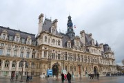 Non loin de Notre-Dame: l'Hôtel de Ville de Paris. Cliché personnel (nov. 2012)