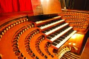 Console de l'orgue C.-Coll de St-Sulpice après un concert. Cliché personnel (nov. 2012, avec autorisation de M. D. Roth)