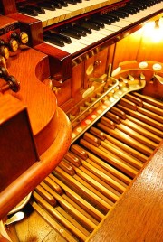 Vue du pédalier de l'orgue de St-Sulpice. Cliché personnel