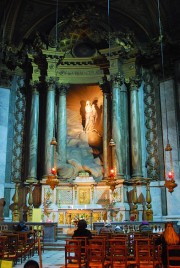 La chapelle axiale de la Vierge (sculpture de Jean-Baptiste Pigalle, 1754). Cliché personnel