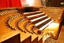 La console du grand orgue C.-Coll. Photo prise en nov. 2012 avec l'autorisation de M. D. Roth. Cliché personnel