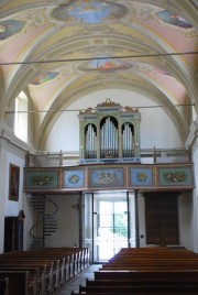 Vue de la nef avec l'orgue. Cliché personnel