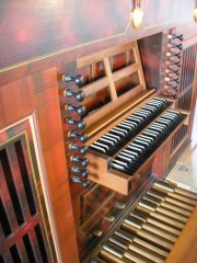 Les claviers de l'orgue. Frauenkappelen. Cliché personnel