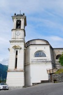 Vue de l'église de Magadino. Cliché personnel