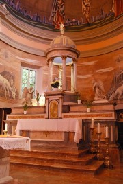 Le maître-autel de l'église. Cliché personnel