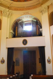 Une dernière vue de la nef et de l'orgue. Cliché personnel
