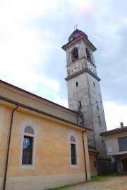 Vue de l'église S. Martino de Sessa. Cliché personnel (juin 2012)