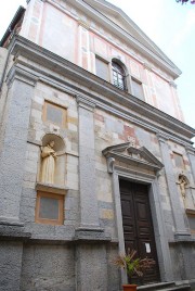 Façade de la chapelle sainte Ursule (style italien baroque naissant). Cliché personnel