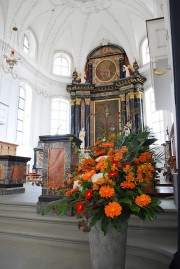 Vue du choeur de l'église paroissiale catholique, Alpnach. Cliché personnel (mai 2013)